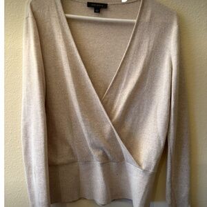 Anne Taylor Acrylic/Wood beige heather sweater